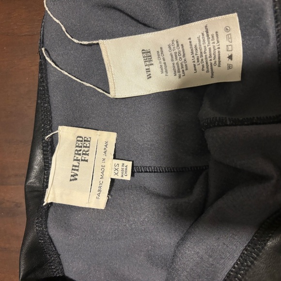 Wilted free vegan leather legging - Picture 4 of 4